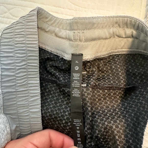 Lululemon At Ease Joggers - Picture 4 of 6